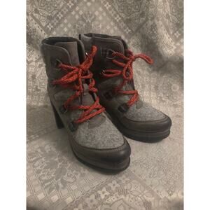 Sorel Ankle Boots with Red and Gray Accents